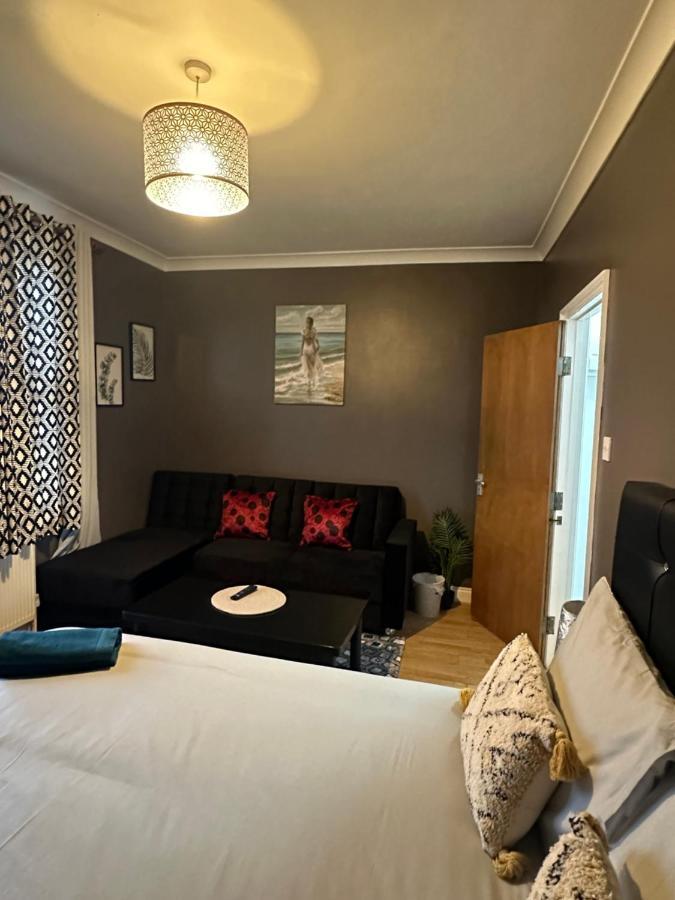 Beautiful Studio Apartment No4 Forest Road Londres Extérieur photo